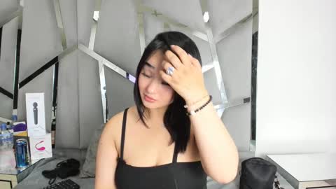 dianarous online show from 11.04.25