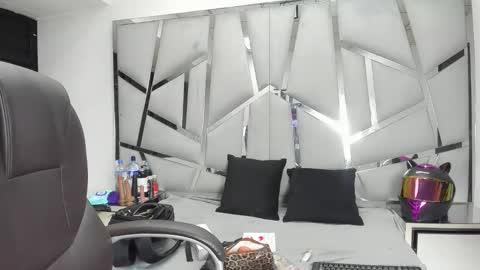 dianarous online show from 01.12.26