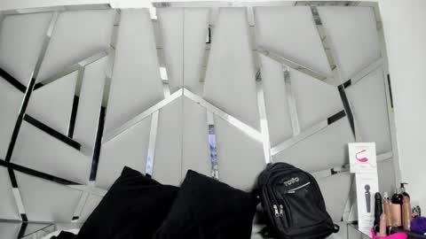 dianarous online show from 02.25.26