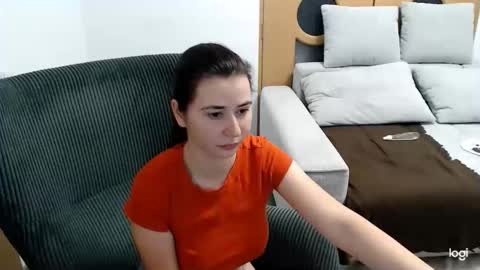 dianasmiey7 online show from 12.15.25