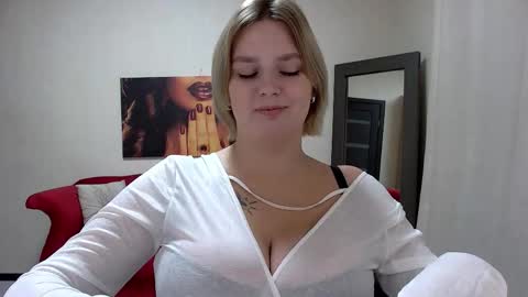 Diane Mills online show from 09.22.25