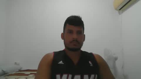 Snapshot of diangohetero21cm chatting on 10.18.25 diangohetero21cm online show from 10.18.25