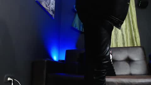 DICAPRIO online show from 06.02.26