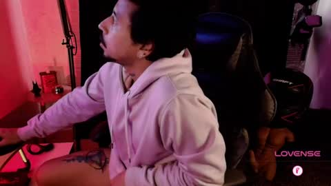 Snapshot of dickdamian_ chatting on 06.14.26 Damin online show from 06.14.26