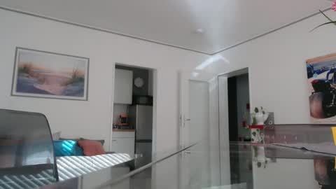 Snapshot of didiegal chatting on 10.24.25 squirtcock online show from 10.24.25