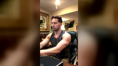 Snapshot of diegodavids chatting on 06.14.26 diegodavids online show from 06.14.26