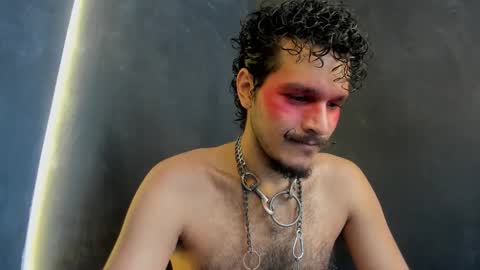 diemond_latinx98 online show from 12.15.25