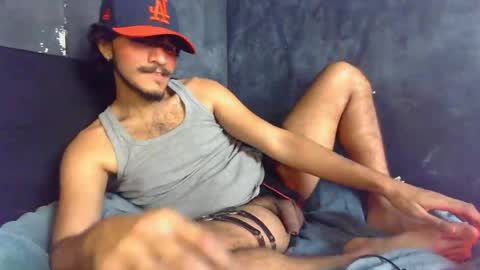 diemond_latinx98 online show from 04.15.26
