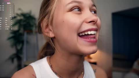 Elwyna online show from 09.24.25