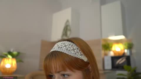 Snapshot of dietmountaindew_ chatting on 09.21.25 Sophie online show from 09.21.25