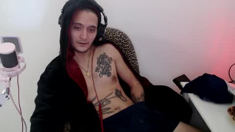 digital_spirit122849 online show from 10.28.25