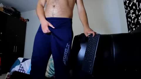 Snapshot of diiego_xxx chatting on 11.08.25 diiego_xxx online show from 11.08.25