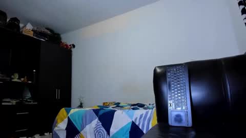 Snapshot of diiego_xxx chatting on 11.23.25 diiego_xxx online show from 11.23.25