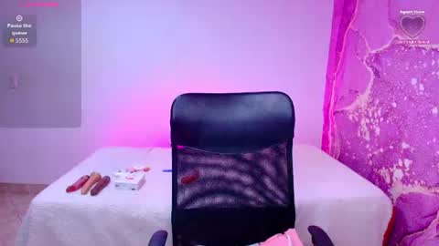 diiosa_latina online show from 06.25.26