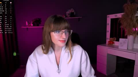 Snapshot of dilara_sunny chatting on 09.23.25 dilara_sunny online show from 09.23.25