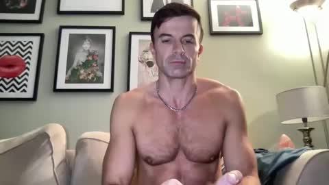 Snapshot of dillonwilde chatting on 12.17.24 Dillon online show from 12.17.24