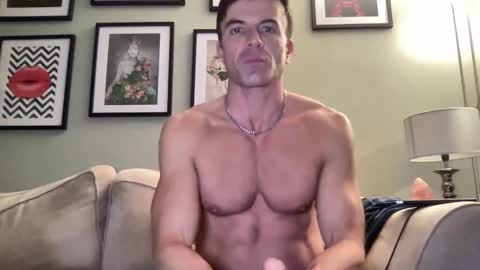 Snapshot of dillonwilde chatting on 01.21.25 Dillon online show from 01.21.25