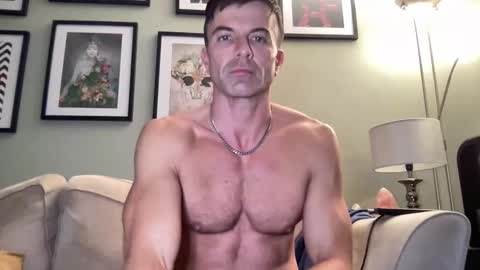 Snapshot of dillonwilde chatting on 02.04.25 Dillon online show from 02.04.25