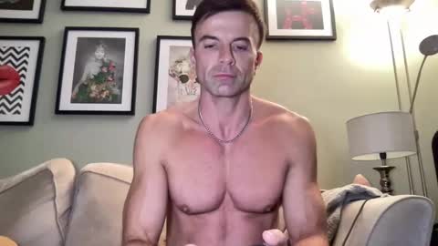 Snapshot of dillonwilde chatting on 02.14.25 Dillon online show from 02.14.25