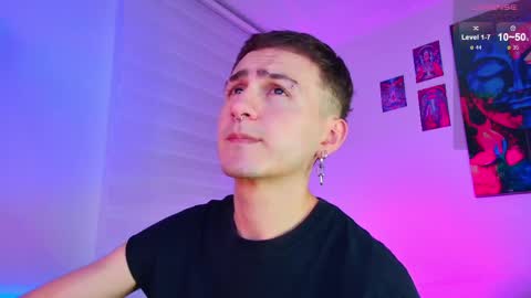 Julian Independent Model online show from 04.03.26