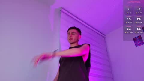 Julian Independent Model online show from 04.18.26