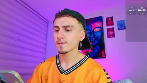 Julian Independent Model online show from 05.24.26