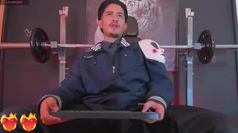 Snapshot of dimitrideluxe chatting on 11.01.25 Dimitri online show from 11.01.25