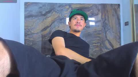 Snapshot of dimitrideluxe chatting on 11.22.25 Dimitri online show from 11.22.25