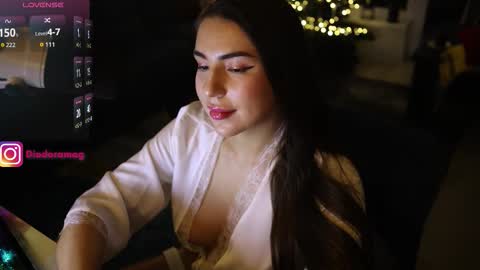 Snapshot of diodoramag chatting on 12.14.25 Diodora Magenta online show from 12.14.25