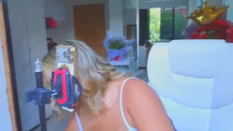 diosadeluniverso_ online show from 02.13.26