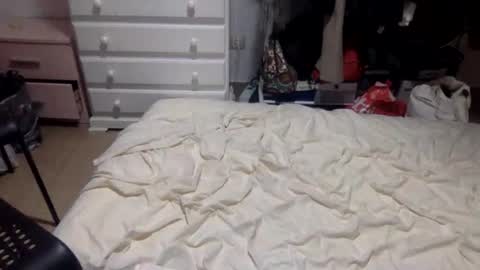 Snapshot of dirme chatting on 09.19.25 dirme online show from 09.19.25