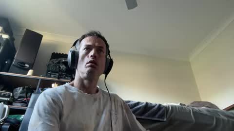 Snapshot of dirtdevildom chatting on 10.19.25 dirtdevildom online show from 10.19.25