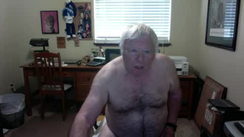 Snapshot of dirtrider195080438 chatting on 06.15.26 dirtrider195080438 online show from 06.15.26