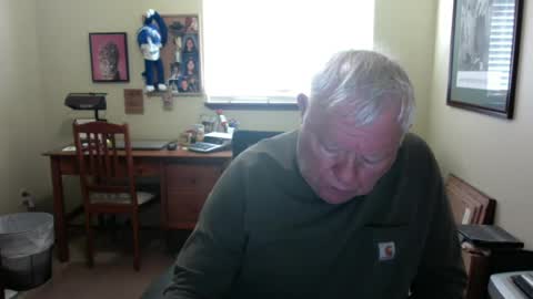 Snapshot of dirtrider195080438 chatting on 06.19.26 dirtrider195080438 online show from 06.19.26