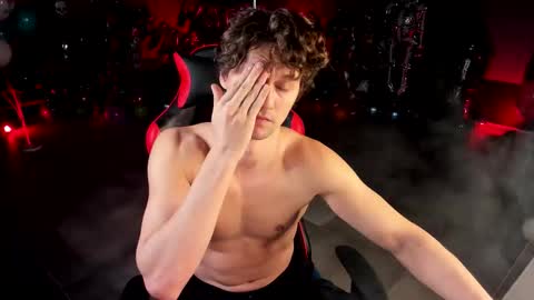 Snapshot of dirty_boss chatting on 12.05.25 dirty_boss online show from 12.05.25