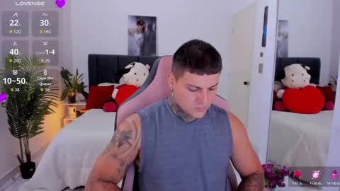 Snapshot of dirty_boy__ chatting on 10.15.25 johny online show from 10.15.25