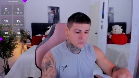 Snapshot of dirty_boy__ chatting on 10.16.25 johny online show from 10.16.25