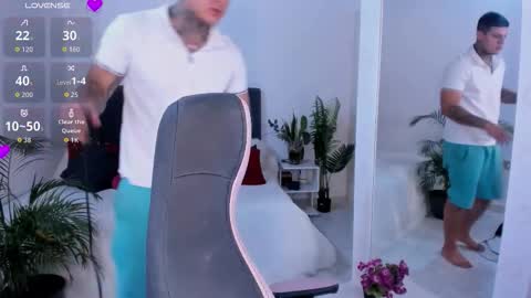 Snapshot of dirty_boy__ chatting on 10.18.25 johny online show from 10.18.25