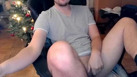 Snapshot of dirty_fun_boy chatting on 12.19.24 dirty_fun_boy online show from 12.19.24