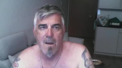 Snapshot of dirty_swiss chatting on 09.12.25 dirty_swiss online show from 09.12.25