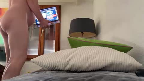 Jan online show from 03.25.26