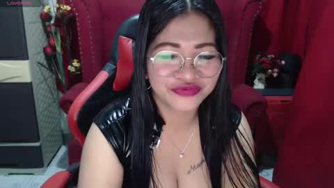 LatexQueen online show from 12.03.24