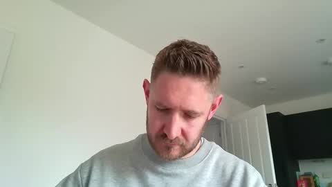 Snapshot of dirtylondon729 chatting on 05.06.26 Exhibitionist Ben online show from 05.06.26