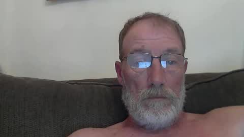 Snapshot of dirtynastyoldman chatting on 09.17.25 dirtynastyoldman online show from 09.17.25