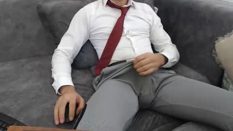 Snapshot of dirtyybooyy77 chatting on 11.13.25 dirtyybooyy77 online show from 11.13.25