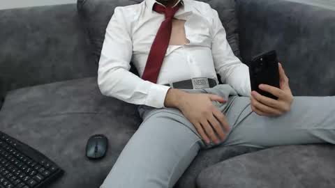 Snapshot of dirtyybooyy77 chatting on 12.13.25 dirtyybooyy77 online show from 12.13.25