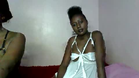 Snapshot of disah_002 chatting on 03.09.25 disah_002 online show from 03.09.25