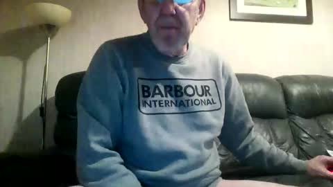 Snapshot of discovery63 chatting on 02.02.26 discovery63 online show from 02.02.26