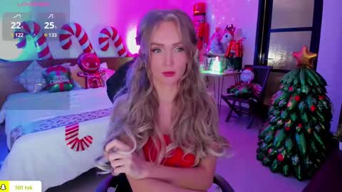 Snapshot of disney__princess chatting on 12.22.24 JASMINE online show from 12.22.24