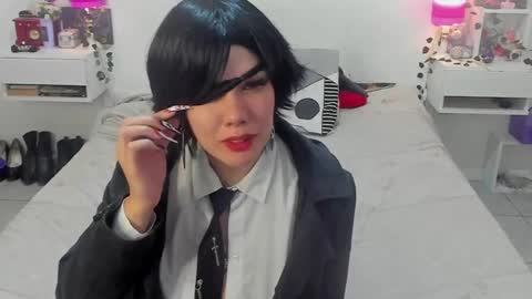 Lena online show from 10.18.25